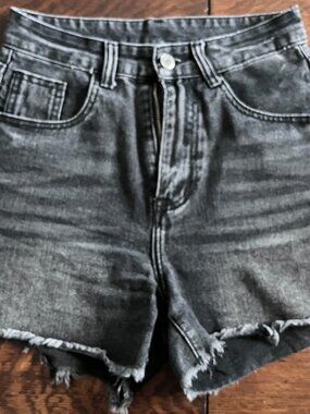 SHEIN Black Washed Frayed-Hem Denim Shorts